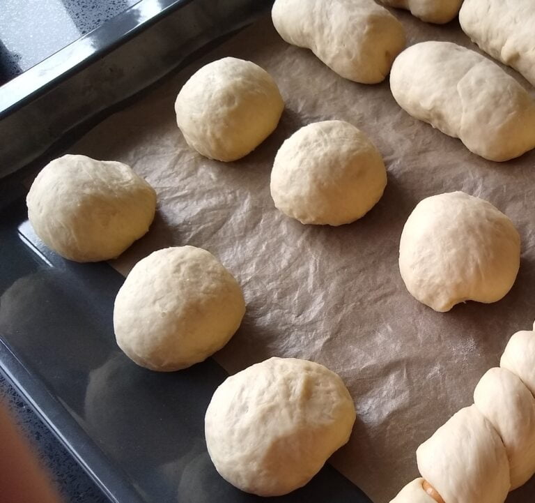 Bor Lor Bao Pineapple Bun British Born Chinese Food